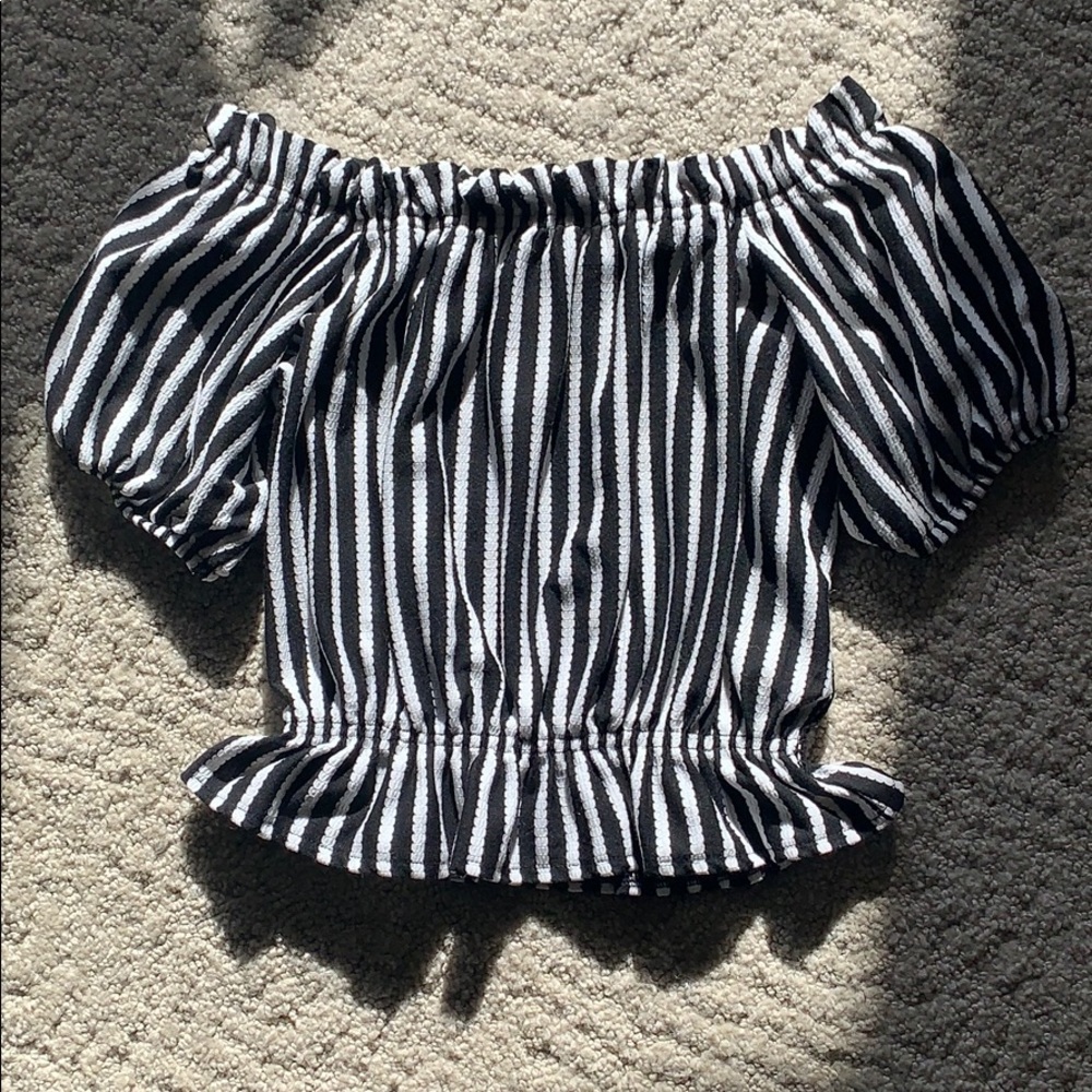 H&M Off-the-Shoulder Crop Top Sz XS